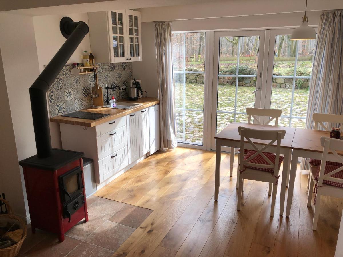 Ferienwohnung Am Waldrand Mit Sauna Biendorf エクステリア 写真